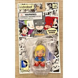 SUPERGIRL DC‎ Comics DC Universe Kidrobot 1.5" Vinyl Keychain